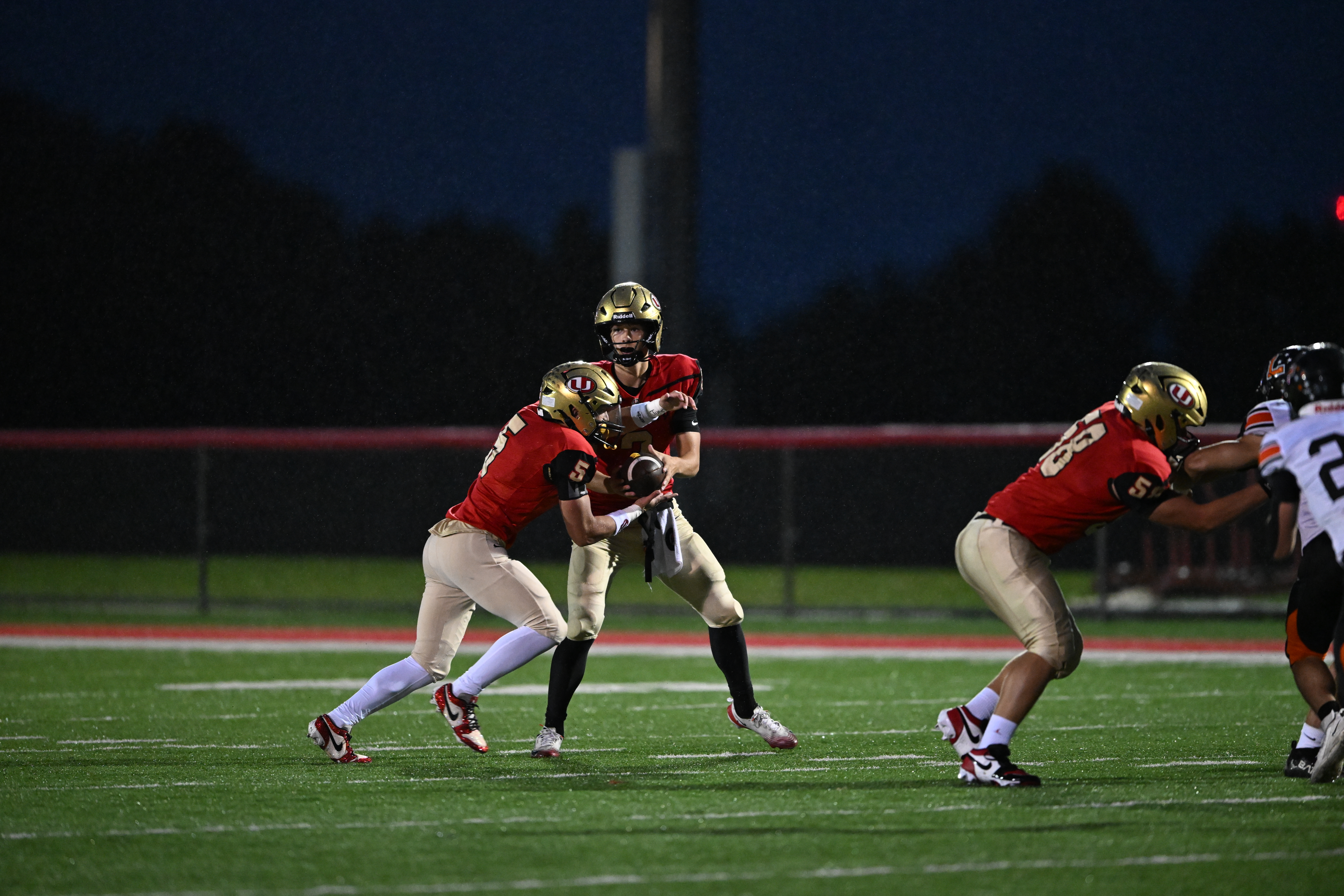 No. 3 UHS gets past Linsly on Homecoming, 31-6